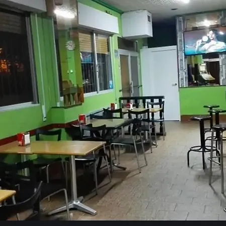 Hostal Escucha Gæstehus