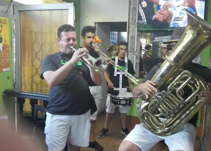 Hostal Escucha Escucha