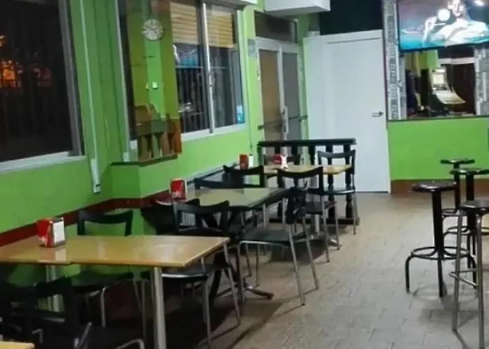 Hostal Escucha Gæstehus